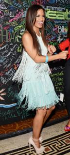 Rocsi Diaz feet photo thumbnail