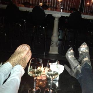 Shantel VanSanten feet photo thumbnail
