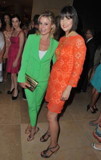 Julie Bowen feet photo thumbnail