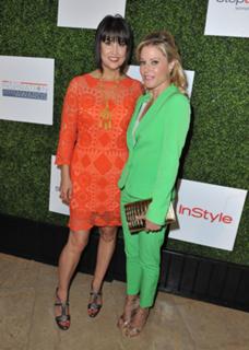 Julie Bowen feet photo thumbnail