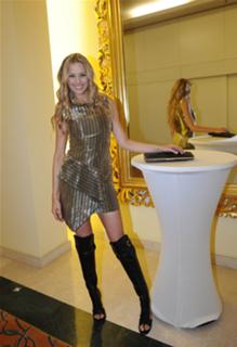 Petra Nemcova feet photo thumbnail