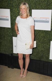 Amy Smart feet photo thumbnail