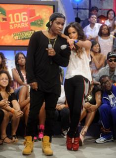 Rocsi Diaz feet photo thumbnail