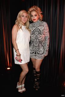 Rita Ora feet photo thumbnail