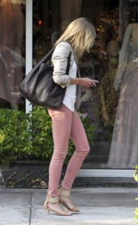 Cameron Diaz feet photo thumbnail