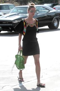 Nicky Rothschild feet photo thumbnail