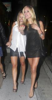 Kristin Cavallari feet photo thumbnail