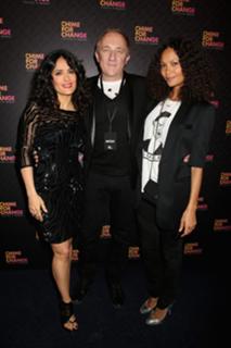 Salma Hayek feet photo thumbnail