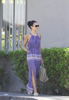 Jordana Brewster feet photo thumbnail