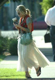 Ashley Olsen feet photo thumbnail