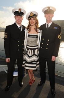 Kelly Brook feet photo thumbnail