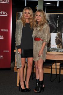 Ashley Olsen feet photo thumbnail