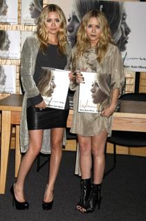 Ashley Olsen feet photo thumbnail