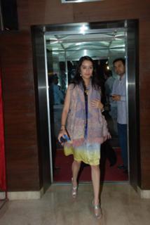 Shraddha Kapoor feet photo thumbnail