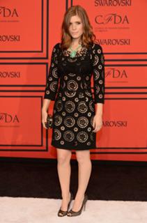 Kate Mara feet photo thumbnail