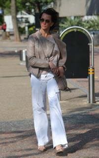 Andrea McLean feet photo thumbnail