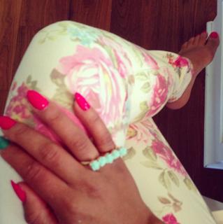 Christina Milian feet photo thumbnail
