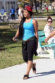 Christina Milian feet photo thumbnail