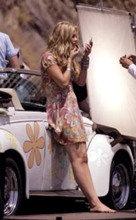 Joss Stone feet photo thumbnail