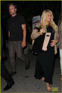 Jessica Simpson feet photo thumbnail