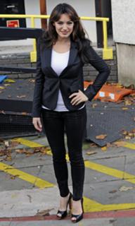 Kelly Brook feet photo thumbnail