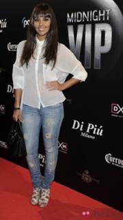 Cristina Pedroche feet photo thumbnail