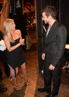 Jennifer Aniston feet photo thumbnail