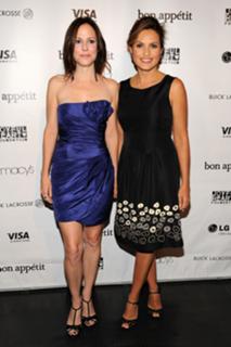 Mary-Louise Parker feet photo thumbnail