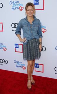 Sasha Alexander feet photo thumbnail