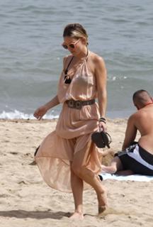 Kate Hudson feet photo thumbnail