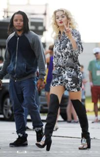 Rita Ora feet photo thumbnail
