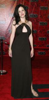 Mary-Louise Parker feet photo thumbnail
