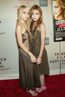 Ashley Olsen feet photo thumbnail