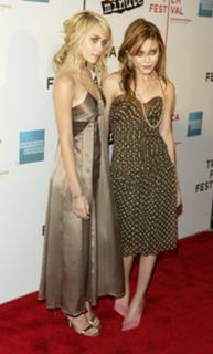 Ashley Olsen feet photo thumbnail