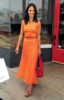 Jordana Brewster feet photo thumbnail