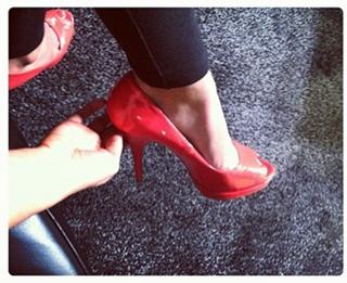 Naomi Kyle feet photo 1