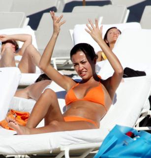 Giorgia Palmas feet photo thumbnail