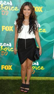 Brenda Song feet photo thumbnail