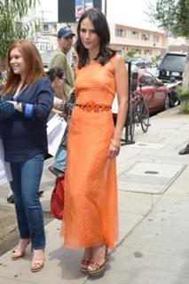 Jordana Brewster feet photo thumbnail