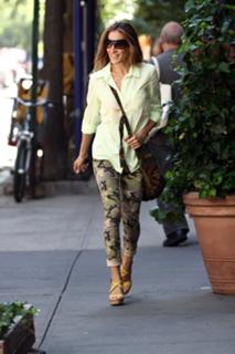 Sarah Jessica Parker feet photo thumbnail
