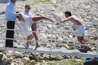 Tamara Ecclestone feet photo thumbnail