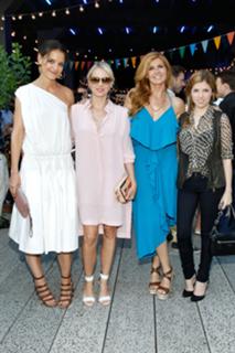 Connie Britton feet photo thumbnail