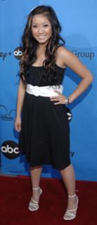 Brenda Song feet photo thumbnail