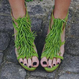 Millie Mackintosh feet photo thumbnail