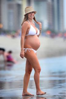 Jamie-Lynn Sigler feet photo thumbnail