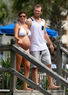 Jamie-Lynn Sigler feet photo thumbnail