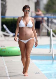 Jamie-Lynn Sigler feet photo thumbnail