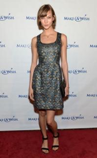 Karlie Kloss feet photo thumbnail