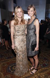 Karlie Kloss feet photo thumbnail