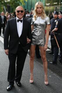Karolina Kurkova feet photo thumbnail